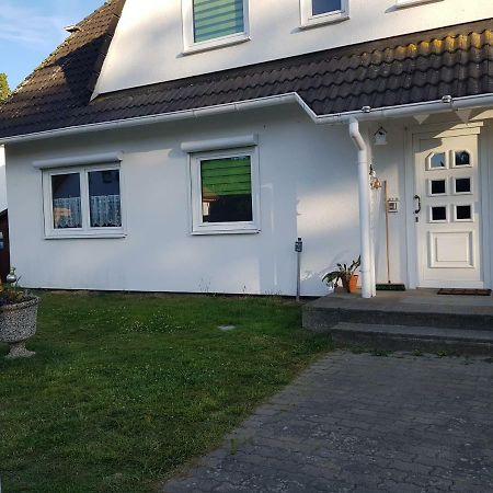Ferienwohnung Am Teich Lutow Esterno foto