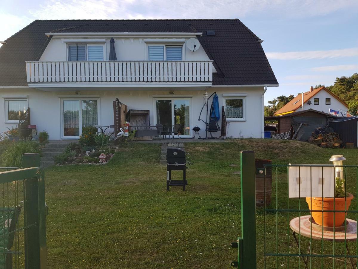 Ferienwohnung Am Teich Lutow Esterno foto